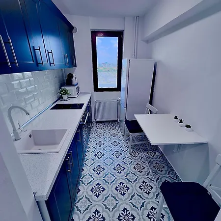 Station With Self Check-in *