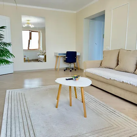 Station With Self Check-in Appartement *